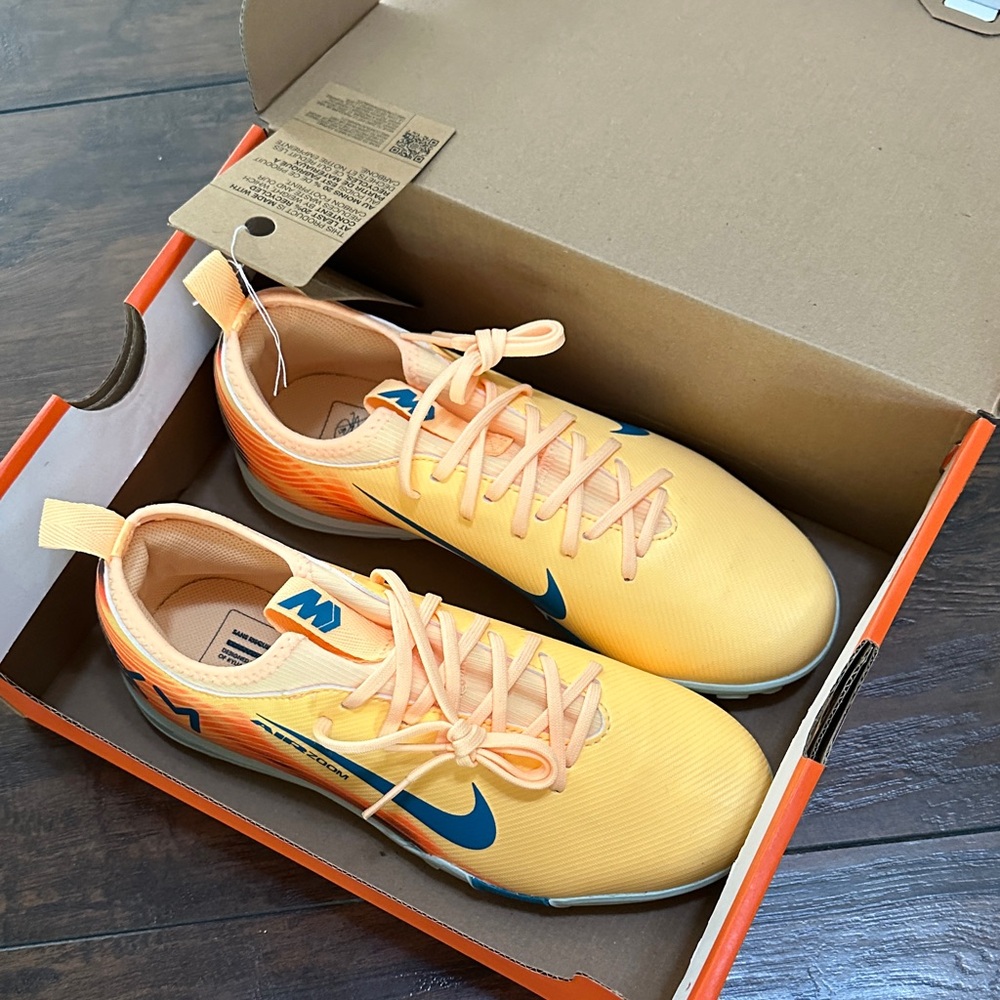 Nike Big Kid Kylian Mbappe Turf Soccer Shoes